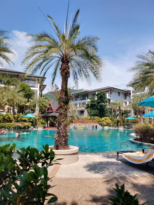 Suite of Naithon beachfront apartment