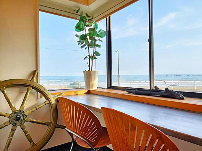 Kamogawa Seaside Villa