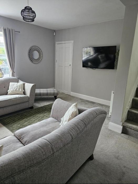 The Sweetbriar Cottage 3 bedroom house in Leeds