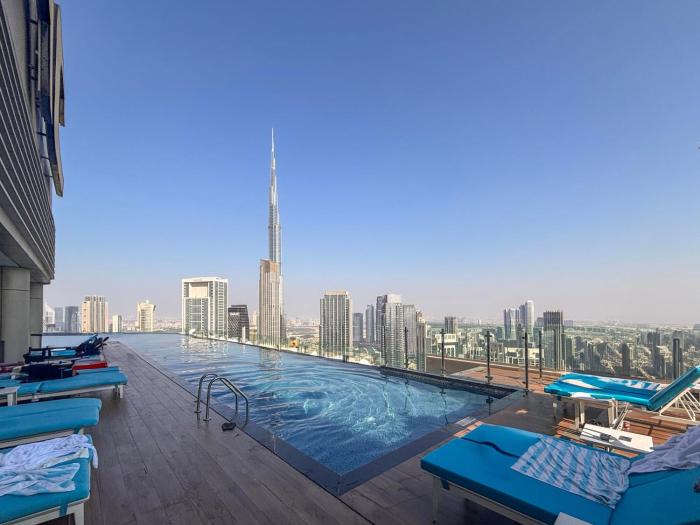 Frank Porter - Paramount Midtown