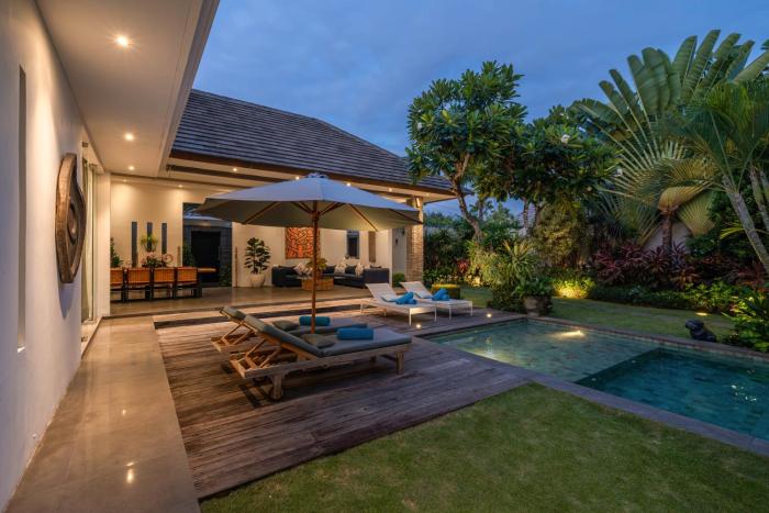 Villa Cempaka Ungu - Tranquil & Chic Pool 4-Bedroom Villa In The Heart Of Seminyak