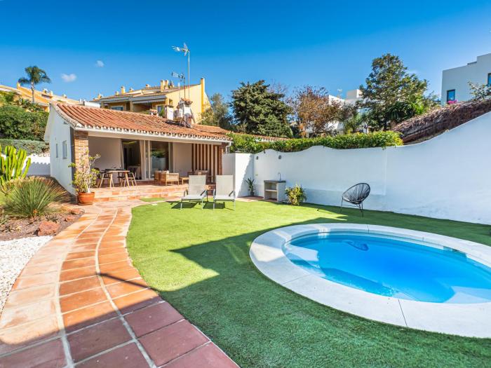 New house 80 m from the beach