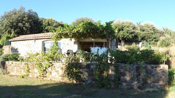"La cigale et les fourmis" joli pavillon