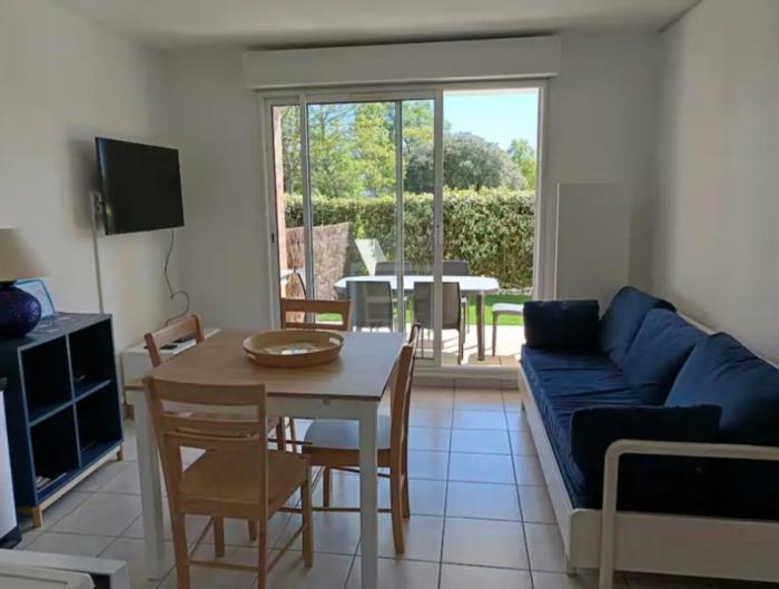 T2 Lorée du Golf labellisé 3 étoiles - Terasse et Parking