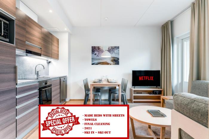 RukaHillChalet1 Ski In - Ski Out