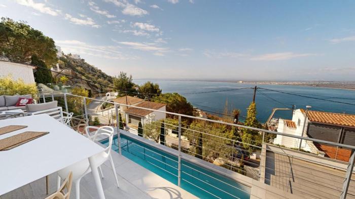 Maison face à la Mer au-dessus de la baie de Rosas