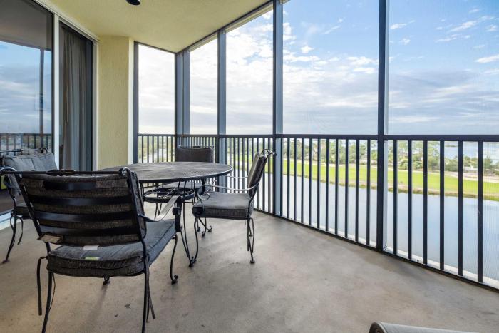 Pensacola Condo Rental with Beach Club and Pool Access