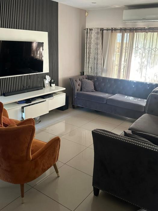 Riverside 1 bedroom house for Two