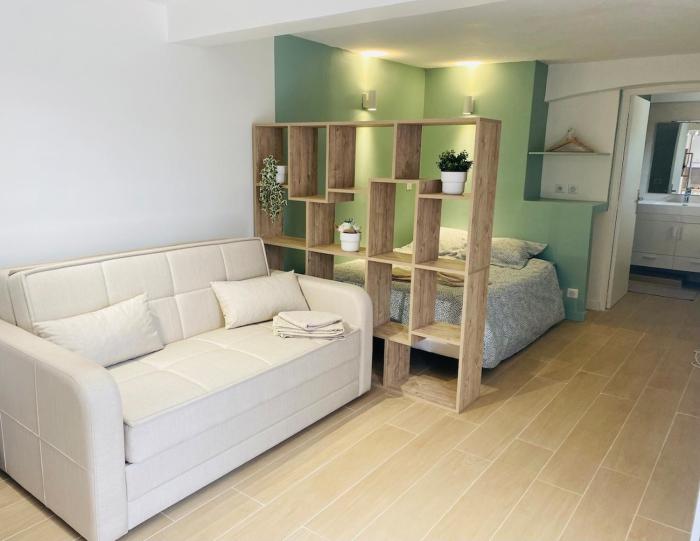 Studio en rez-de-maison