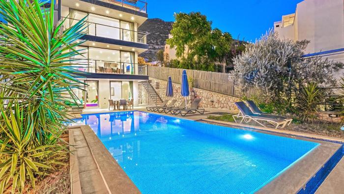 Kalkan 4 Bedroom Villa