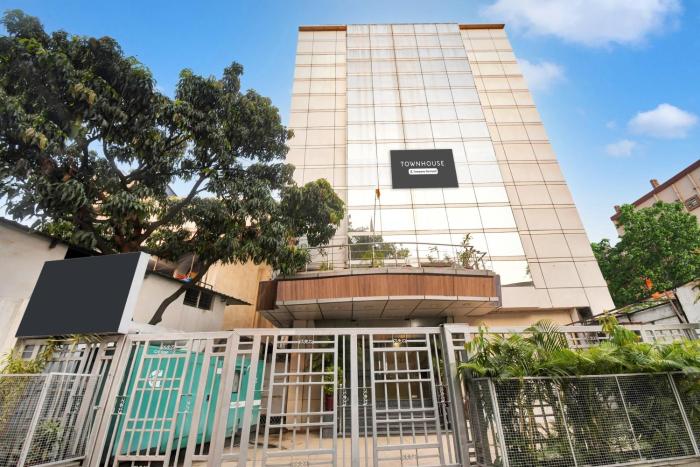 Super Townhouse Ranchi Near Railway Station