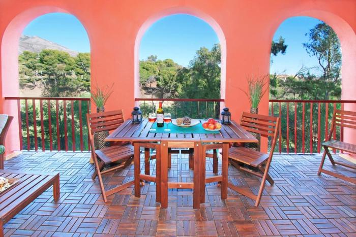 Casa Vela, Golf, Beach ,Pool, Wifi, AC, superb view !