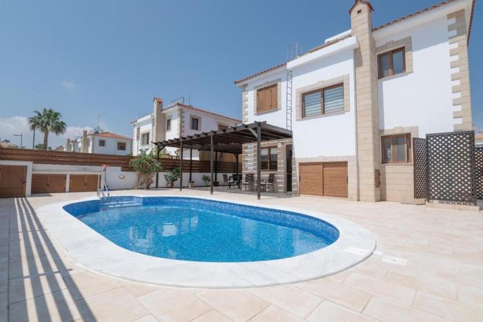 Malama 28 Villa Ekaterina