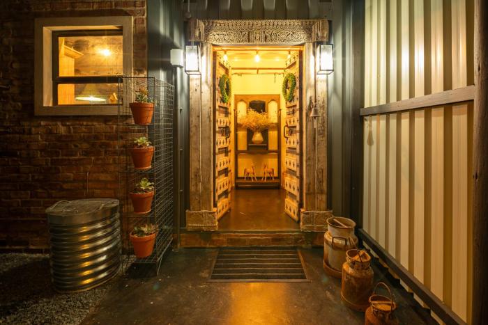 Miracle Mountain Forest Cottage