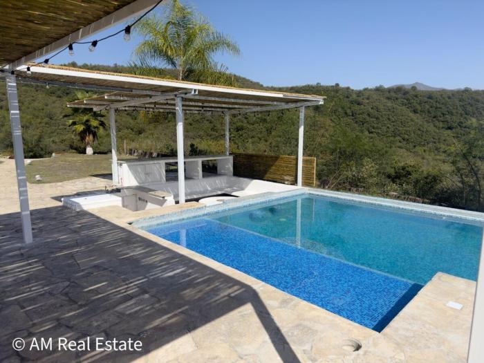 Villa Santorini - Quinta con alberca en el barrial Santiago NL