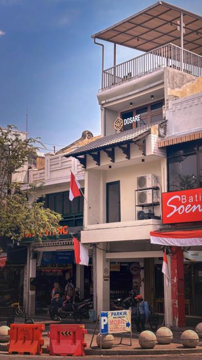 Dosare Capsule Hotel