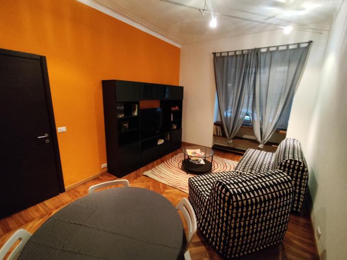 Bellappartamento in Cit Turin, Interamente ristrutturato