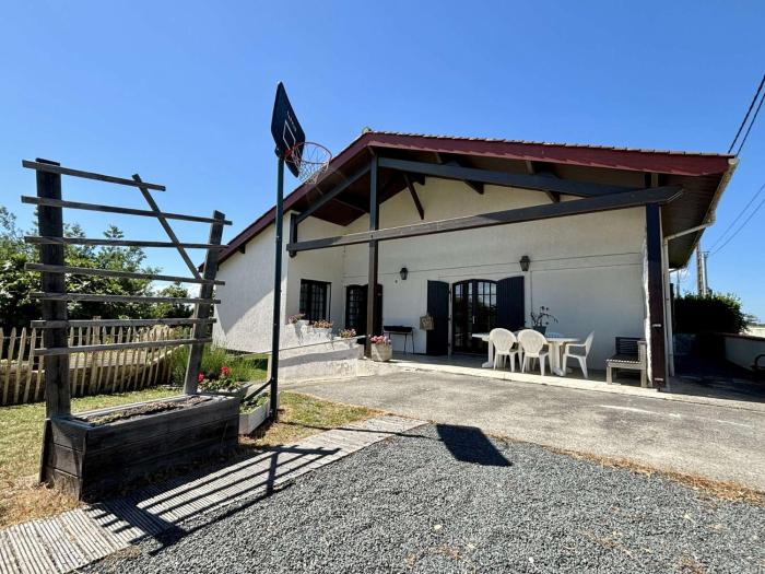 Maison 4 pièces 8 couchages Saint Pierre dOléron SPO000-325