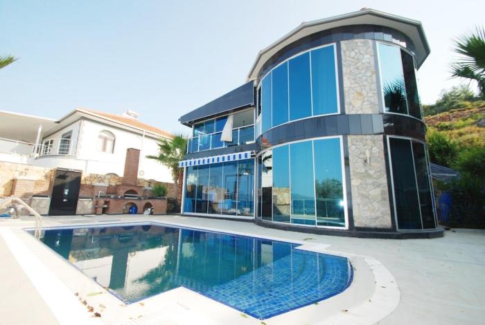 Luxury Villa with Pool, Sea View
