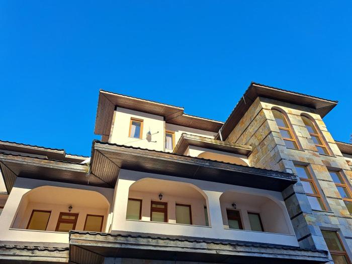 Георгиев Луксури Апарт