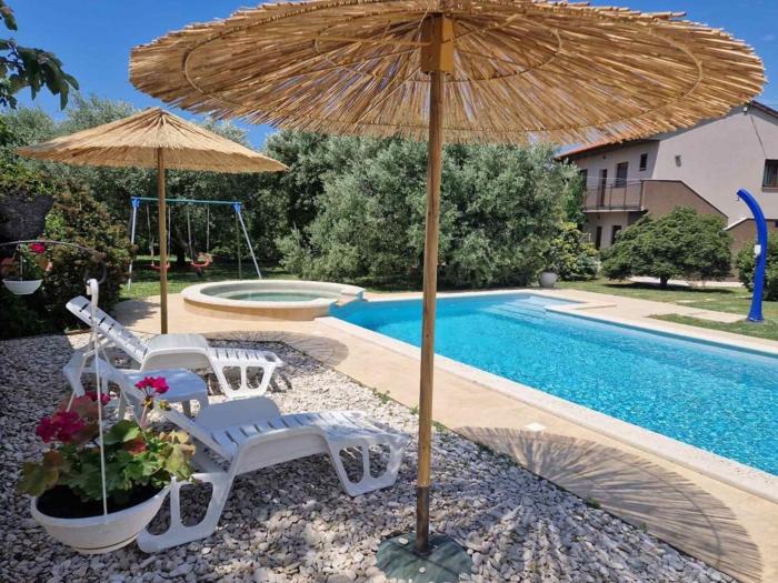 Sabi Relax Zone - Pool & Jacuzzi