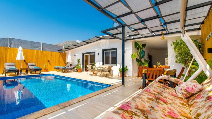 Kalkan Ulugol 2 Bedroom Villa 4308