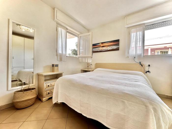 Golden Luxe - Beach house Red Moon