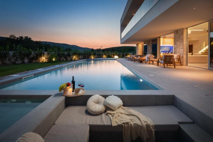 Villa ZaLú with Heated Pool