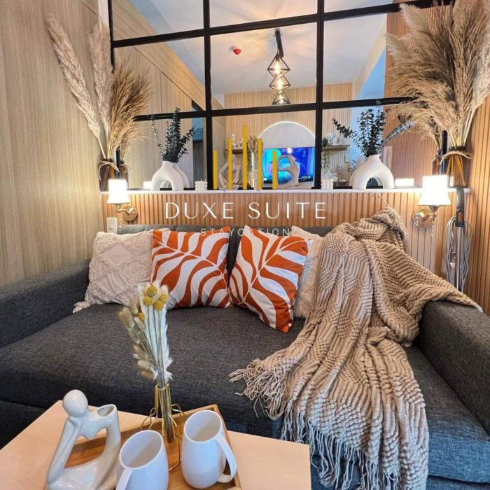 Aesthetic walking distance to MOA,near NAIA AIRPORT with NETFLIX,MINIVIDEOKE,BOARDGAMES-DUXE6