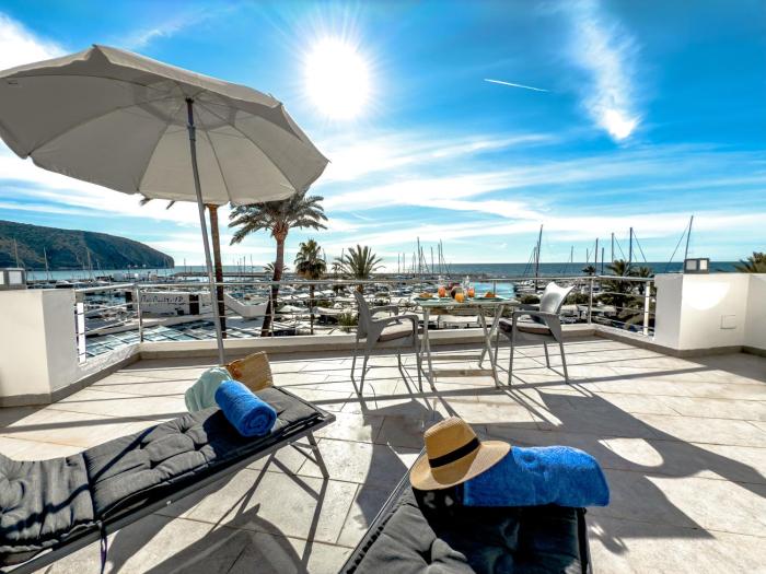 Penthouse en Moraira con Vistas al Club Naútico