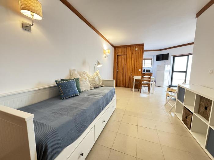 Studio Terrace, by Caparica Villas