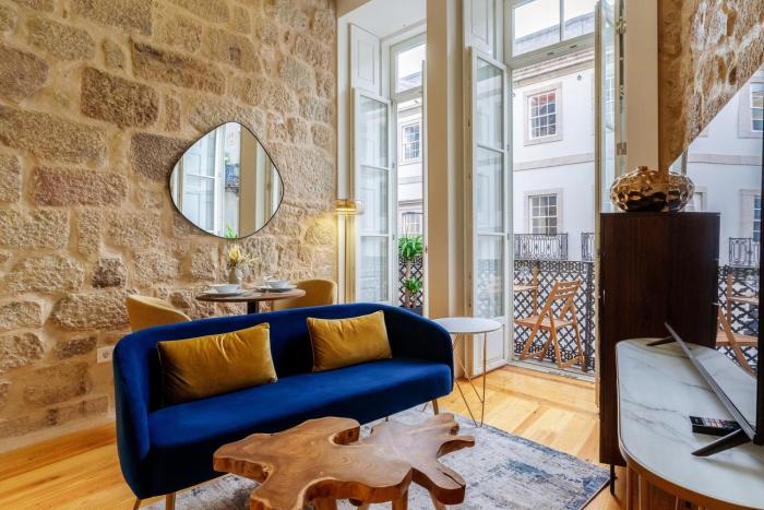 Stylish loft with balcony and Douro River view