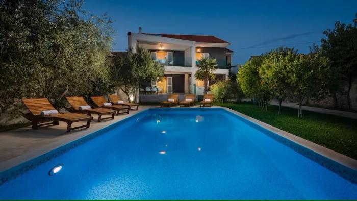 Villa Stullich with swimming pool and sauna