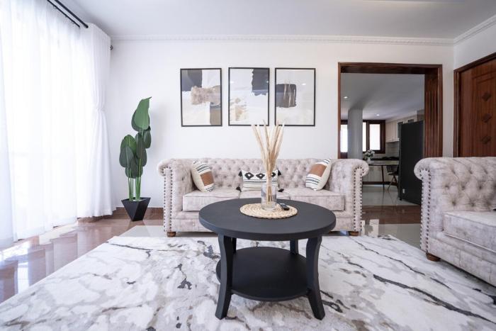 Stylish Luxury 2BR Condo in Kileleshwa