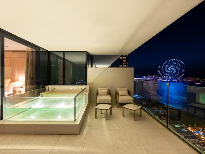 1BR Suite FIVE LUXE - Pool & Beach view - Private Hot Tub - Ventura Stays