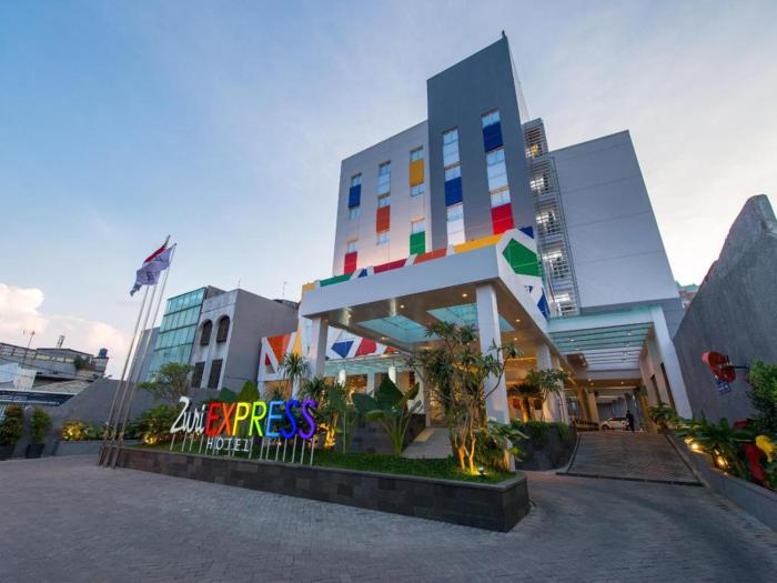 Ayda Mangga Dua ex Zuri Express Mangga Dua