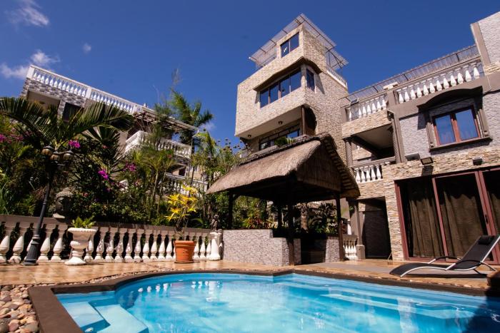 Sunshine Paradise - Trou aux Biches - 150m beach