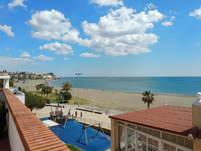 Apartment near the sea