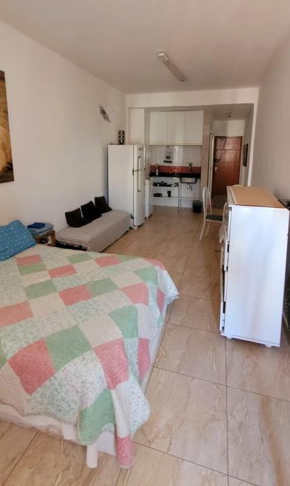 Lapa junto ao metrô vista para mar