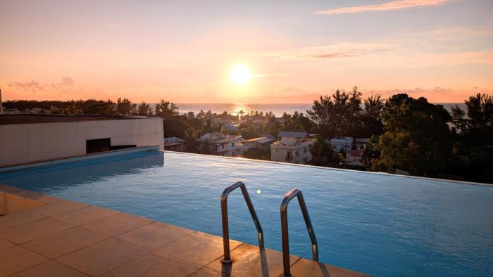 Beach house apartment with pool