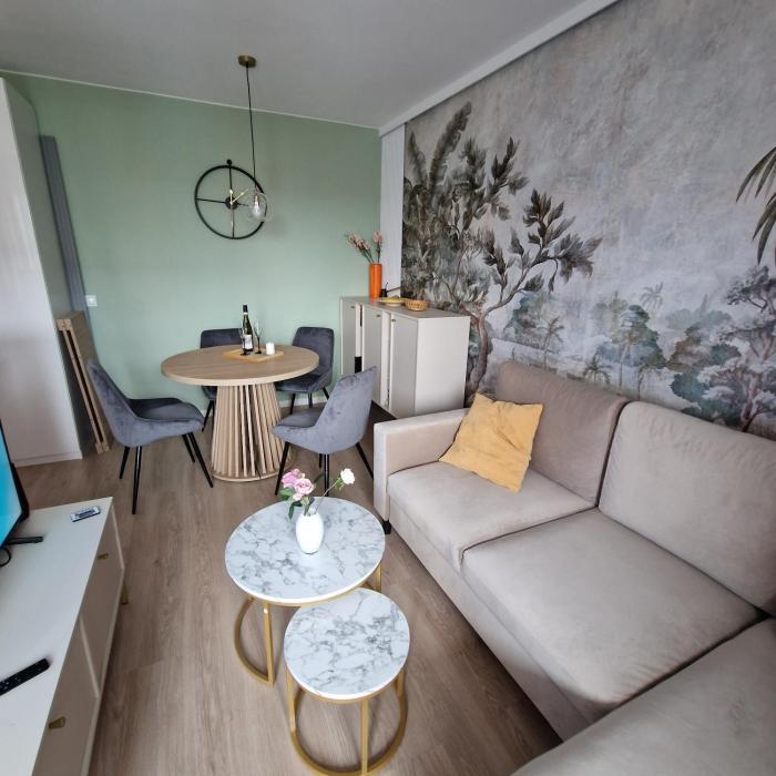 Apartament Broniewskiego 6