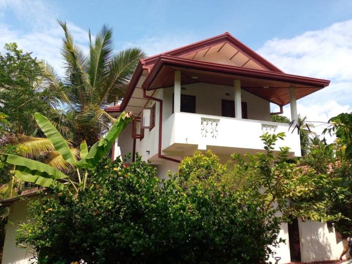 Tropical Paradise Polhena