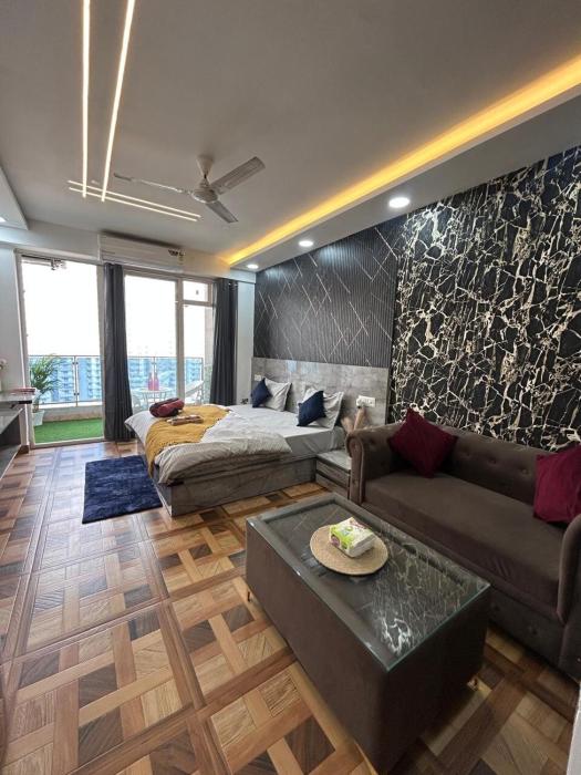 Stunning private Studio Apartment - Elegance Homes