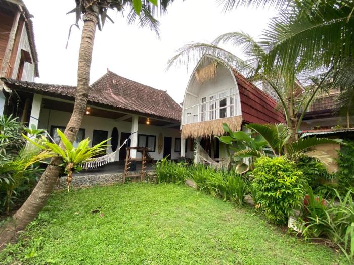 Medewi good vibes stay&surf