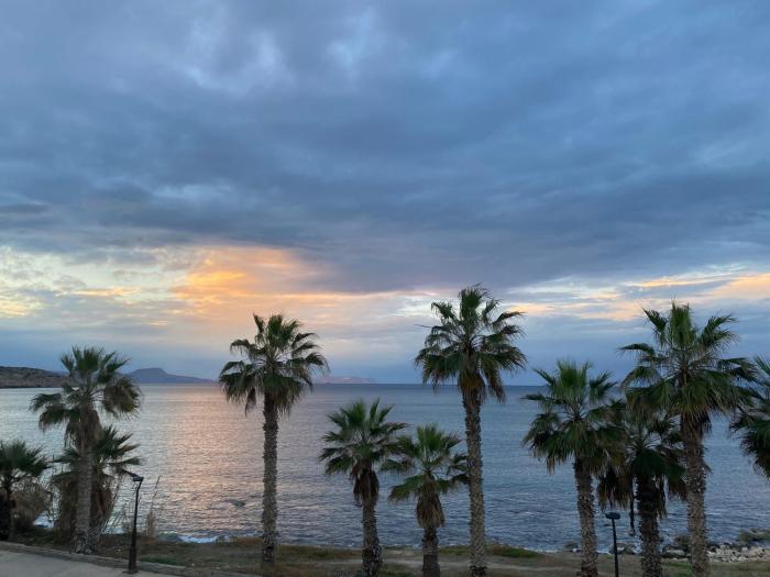 Eftihia Apartments by the sea