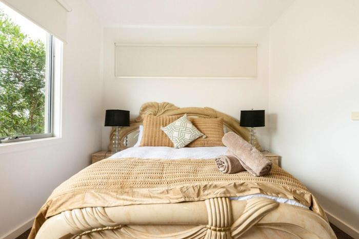 Cozy Home 2mins walk to Rye Beach with Parking and Fast Internet