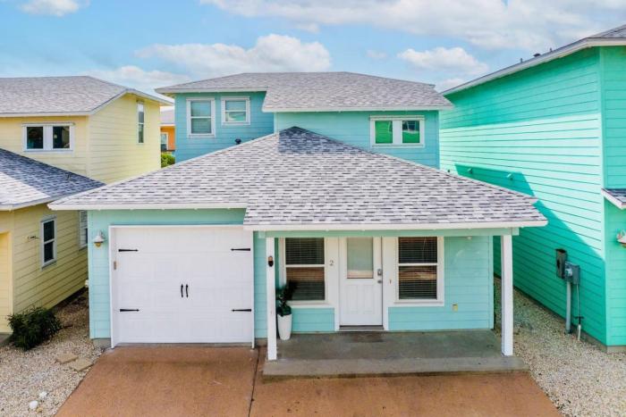 Two Bouys and a Gull