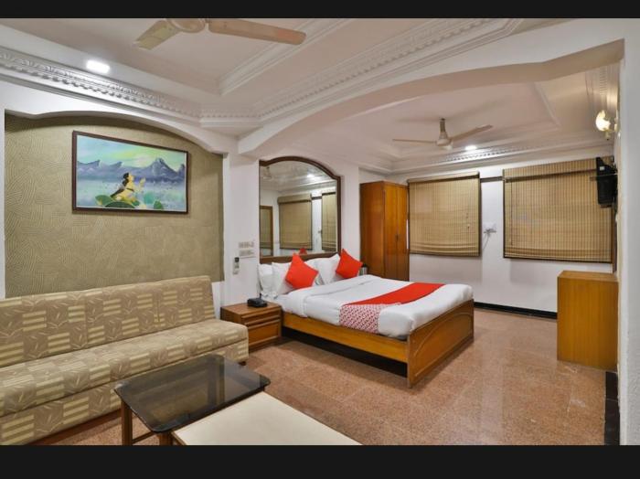 Darshan Hotel & Restaurant