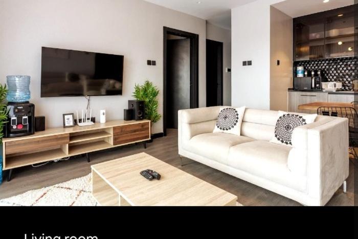 2Br Luxury Apartment Near Azure & Ibis Hotel Westlands Lantana Road