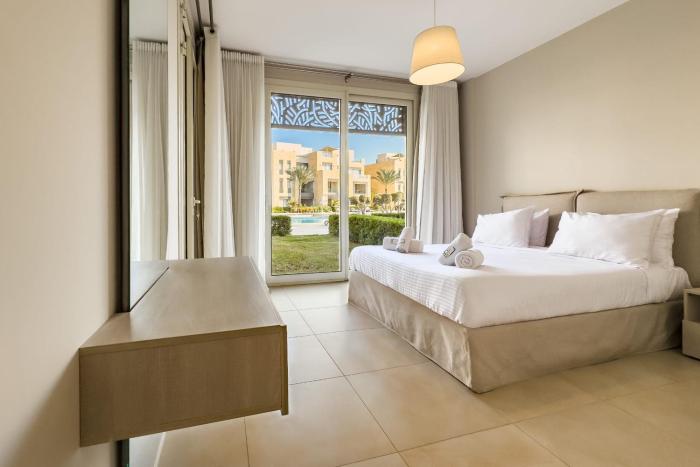 Modish & Modern 1BDR Poolfront Mangroovy Free Pool & Beach